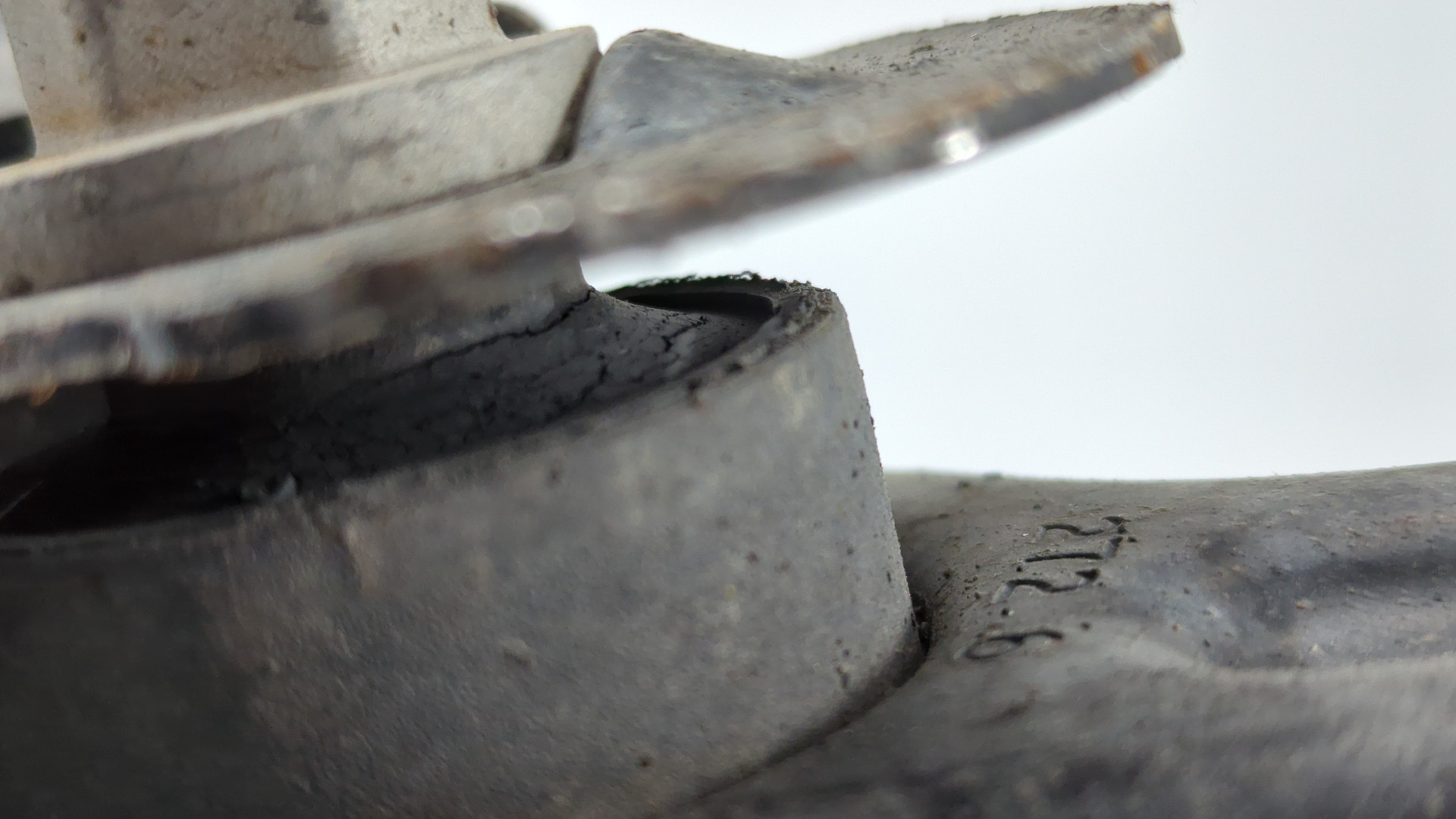 Балка задняя