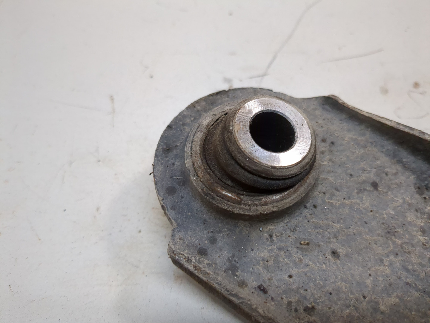 Рычаг задний