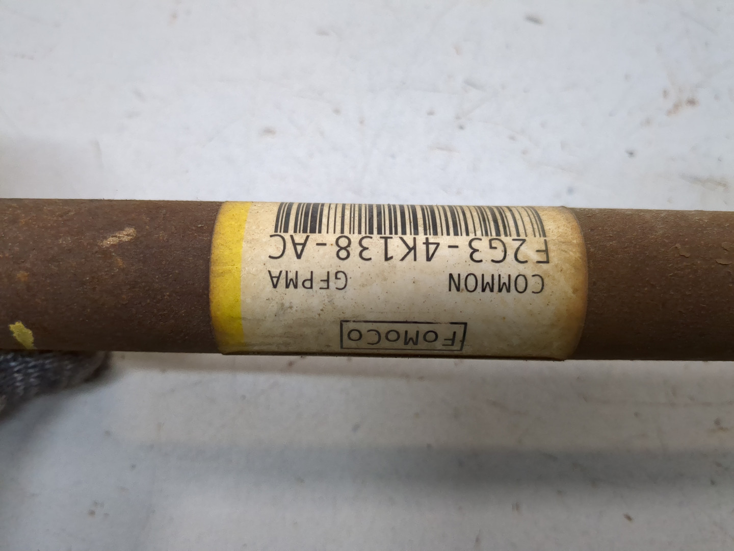 Полуось задняя