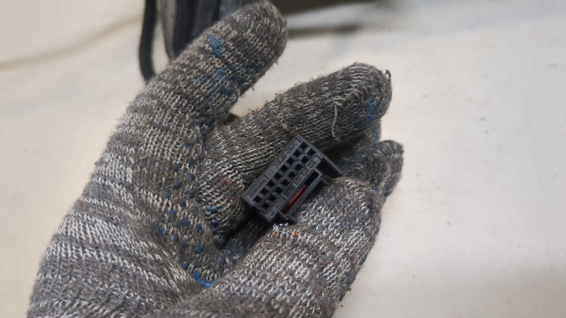 Зеркало правое электрическое