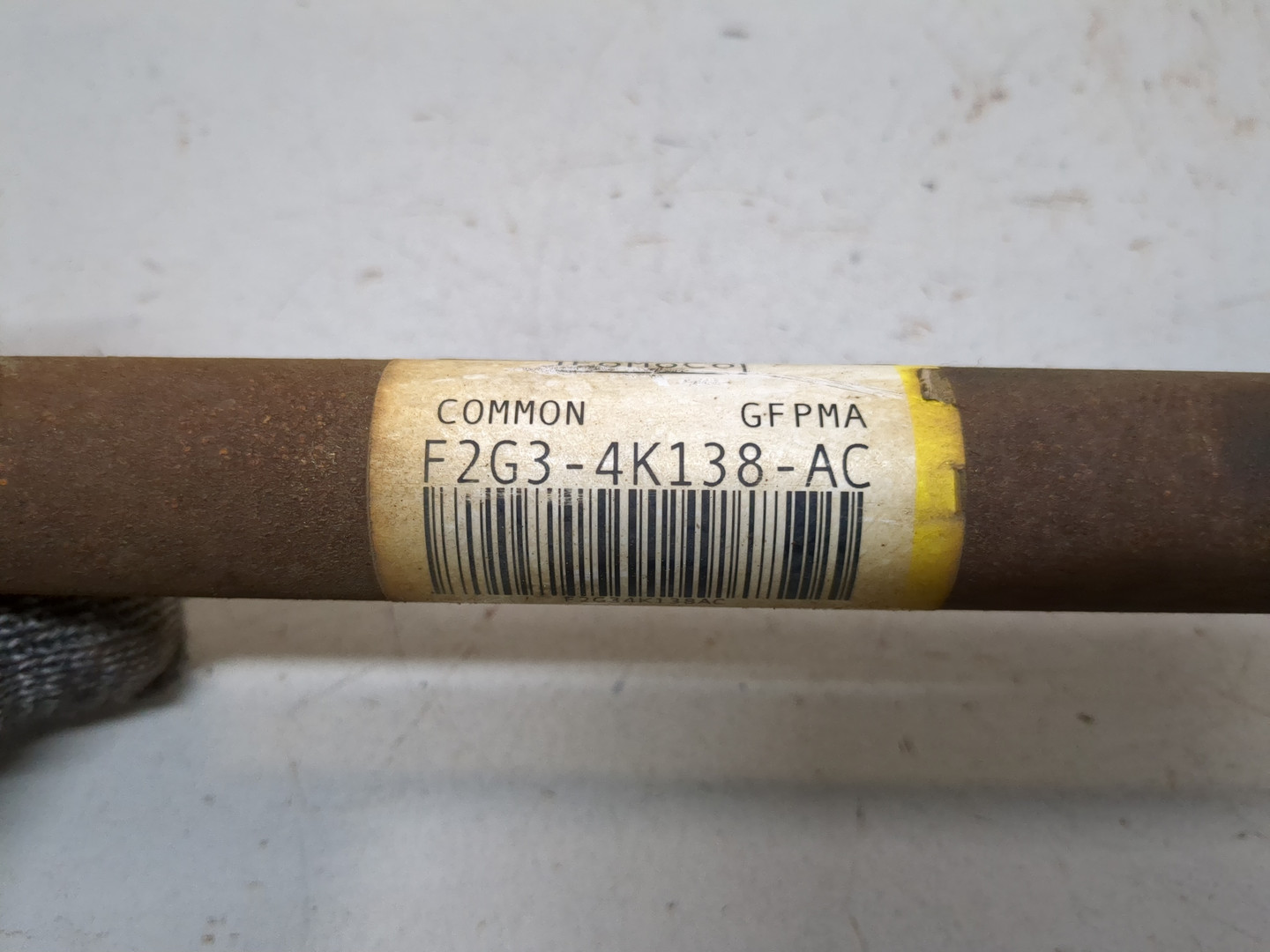 Полуось задняя