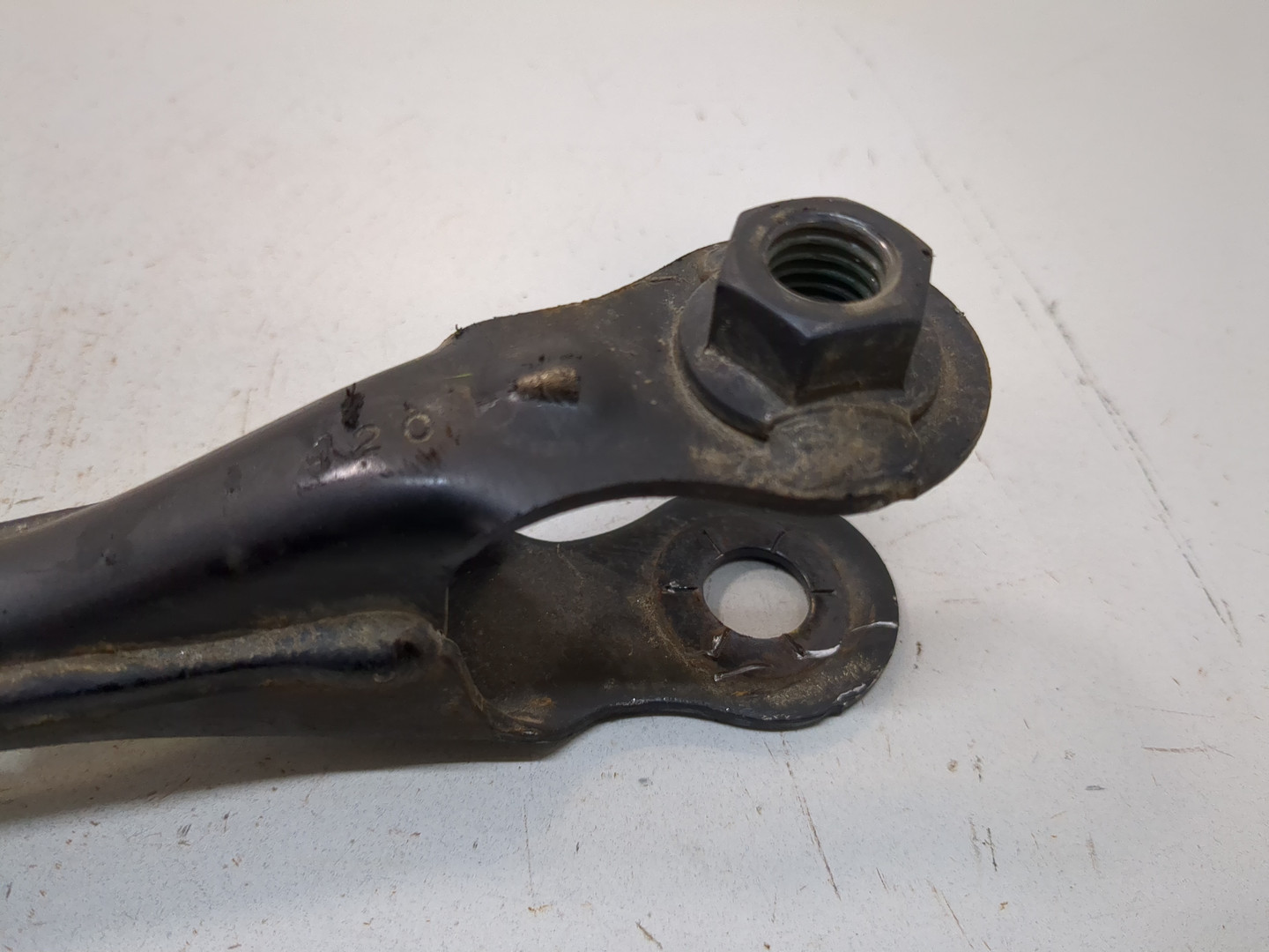 Рычаг задний