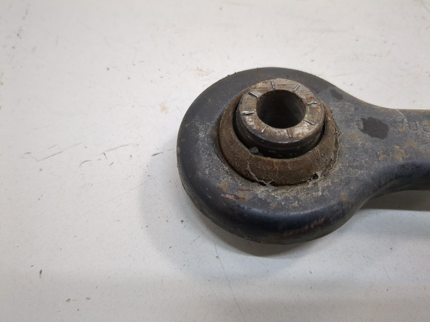 Рычаг задний