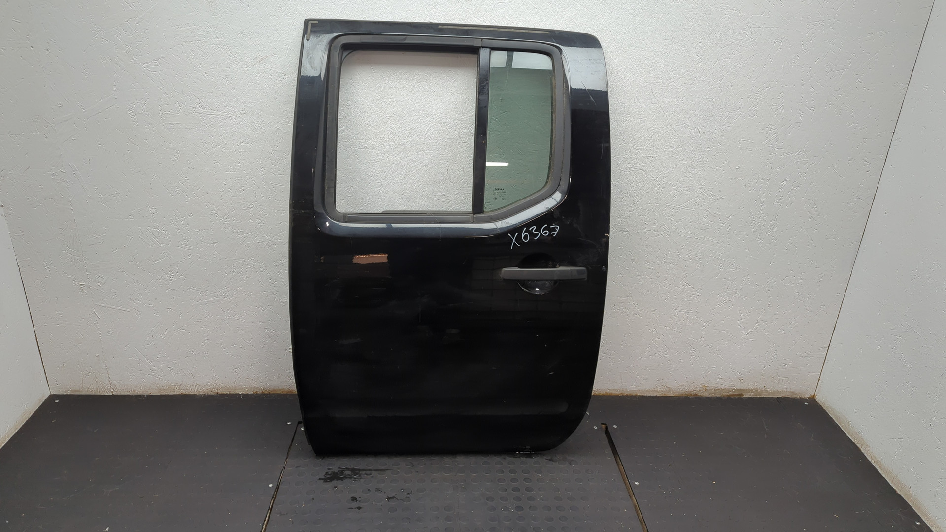 Дверь задняя левая