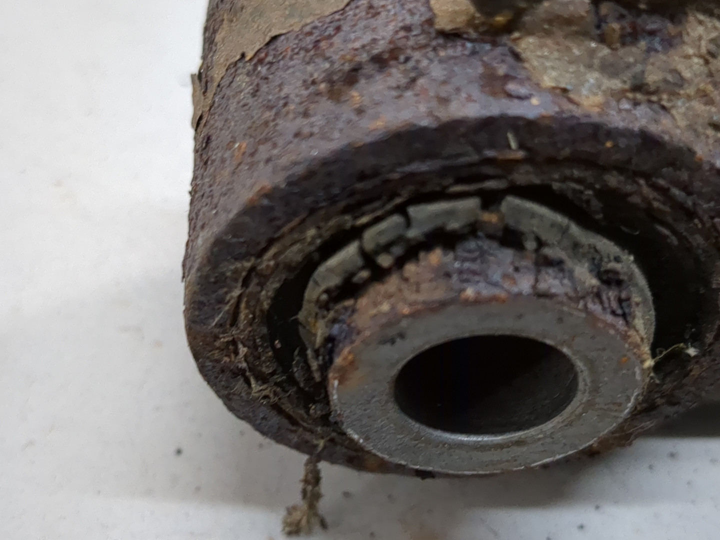 Рычаг задний