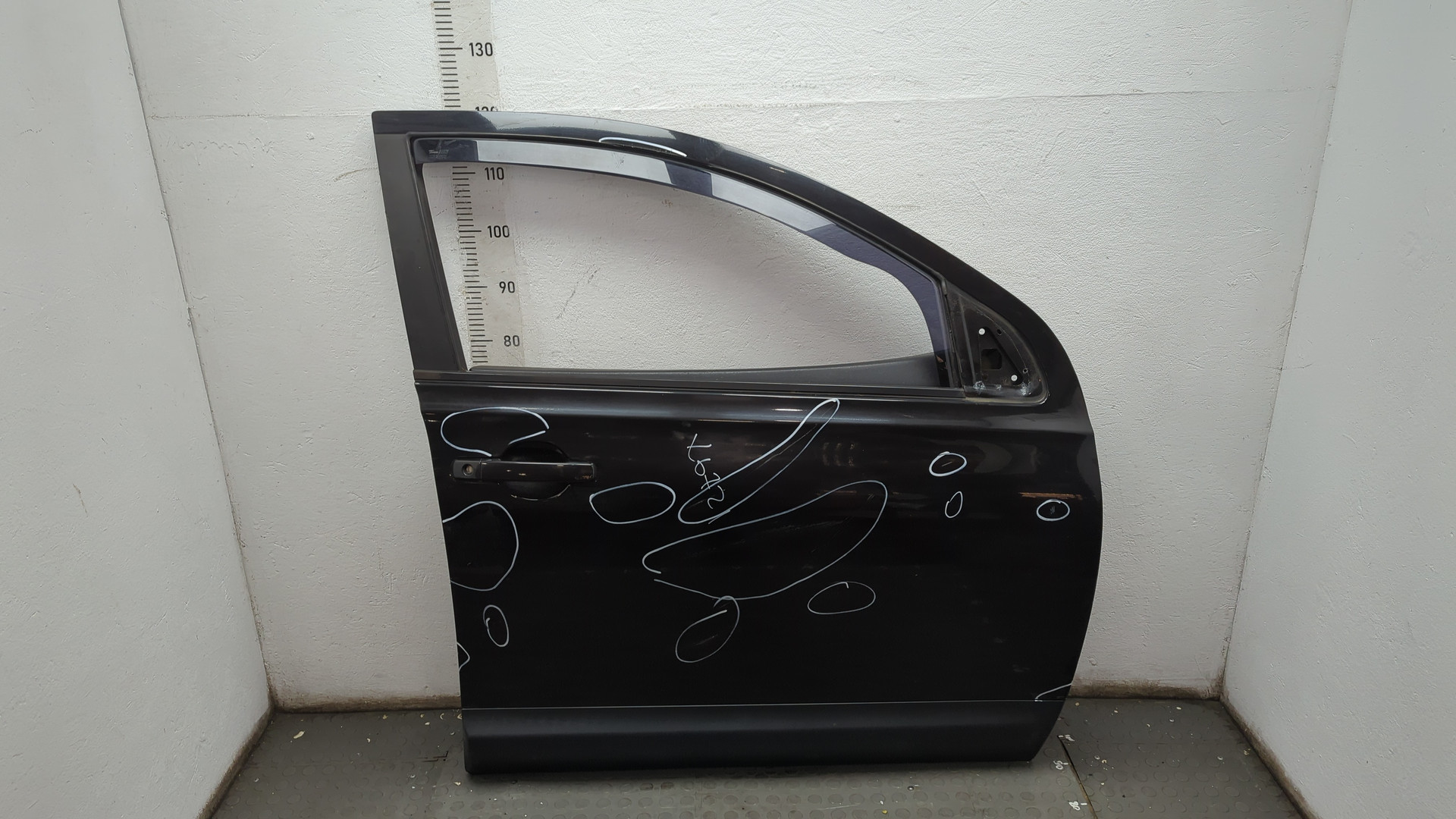 Дверь передняя правая