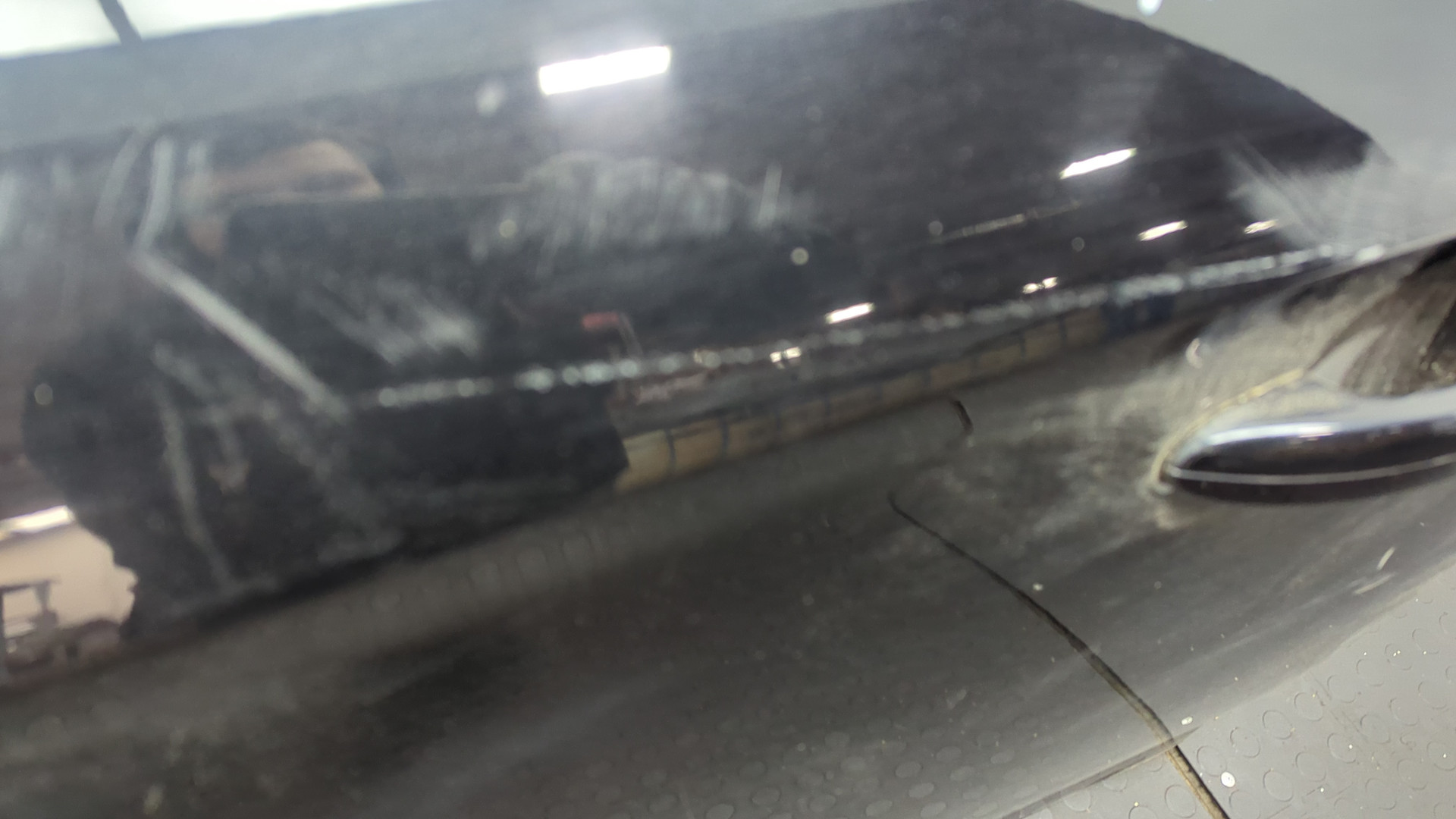 Дверь передняя левая