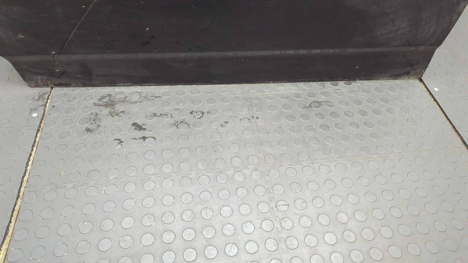 Дверь передняя левая