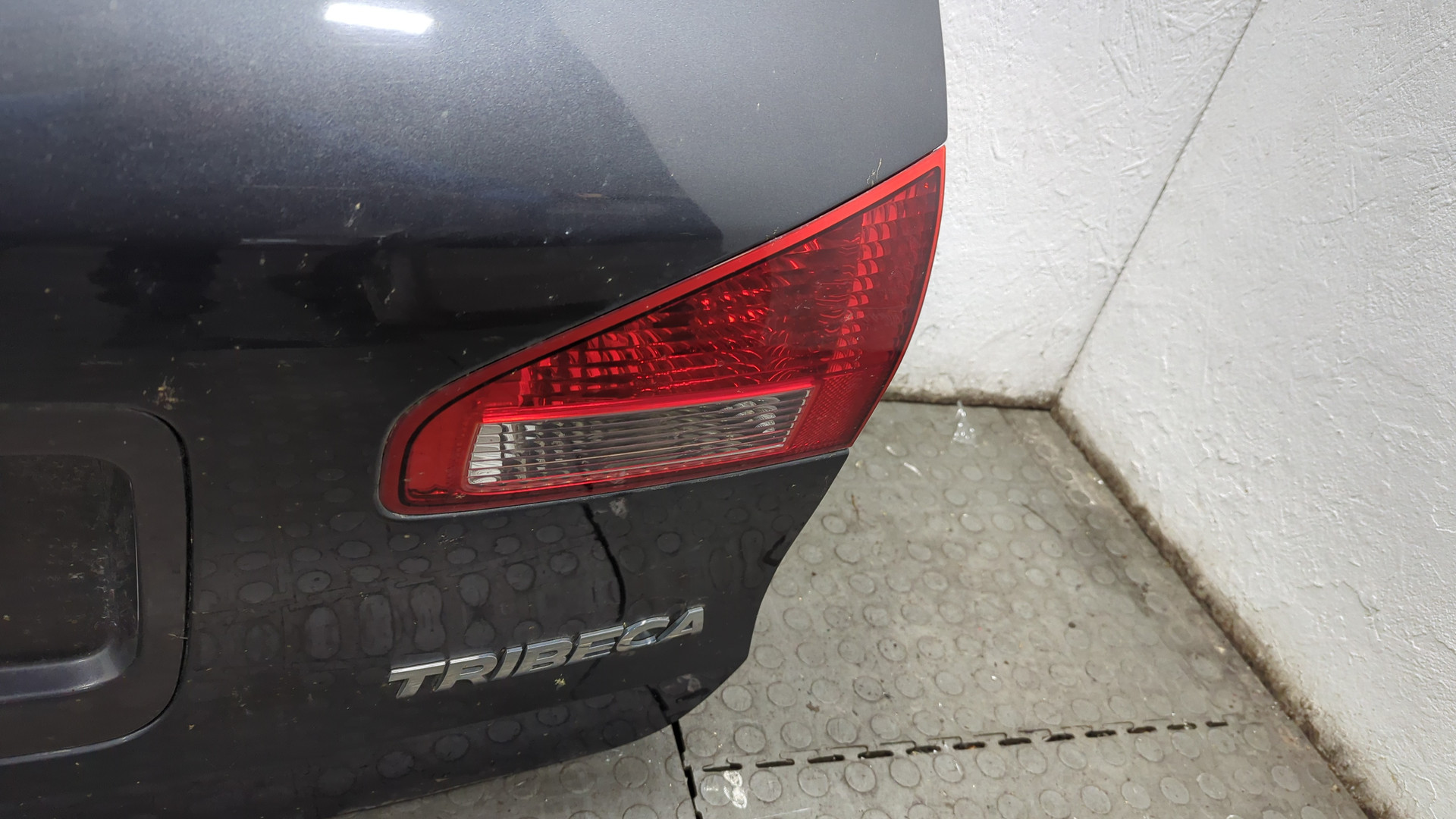 Дверь багажника