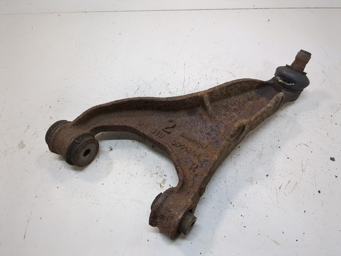 Рычаг задний правый