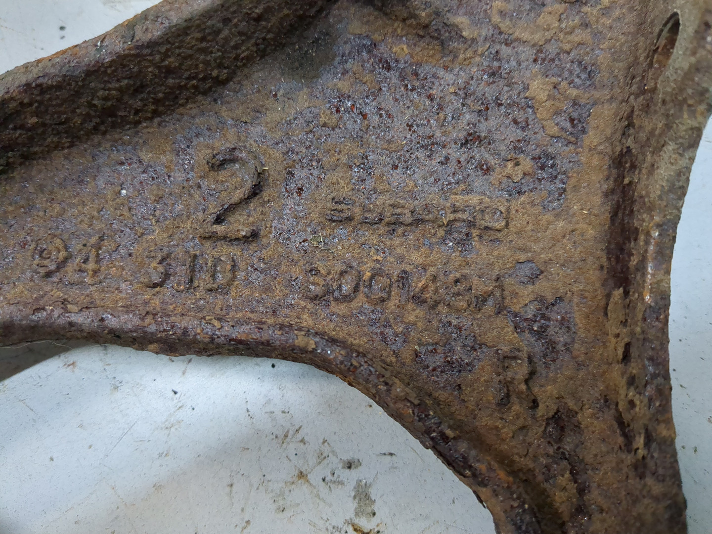 Рычаг задний правый