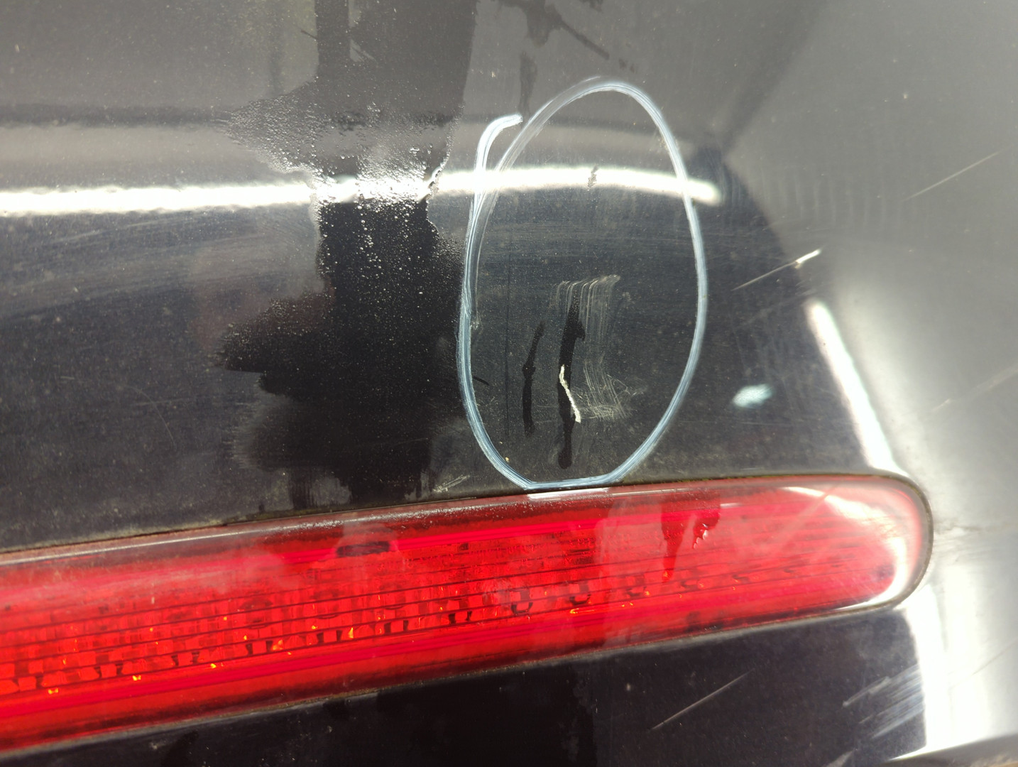 Дверь багажника