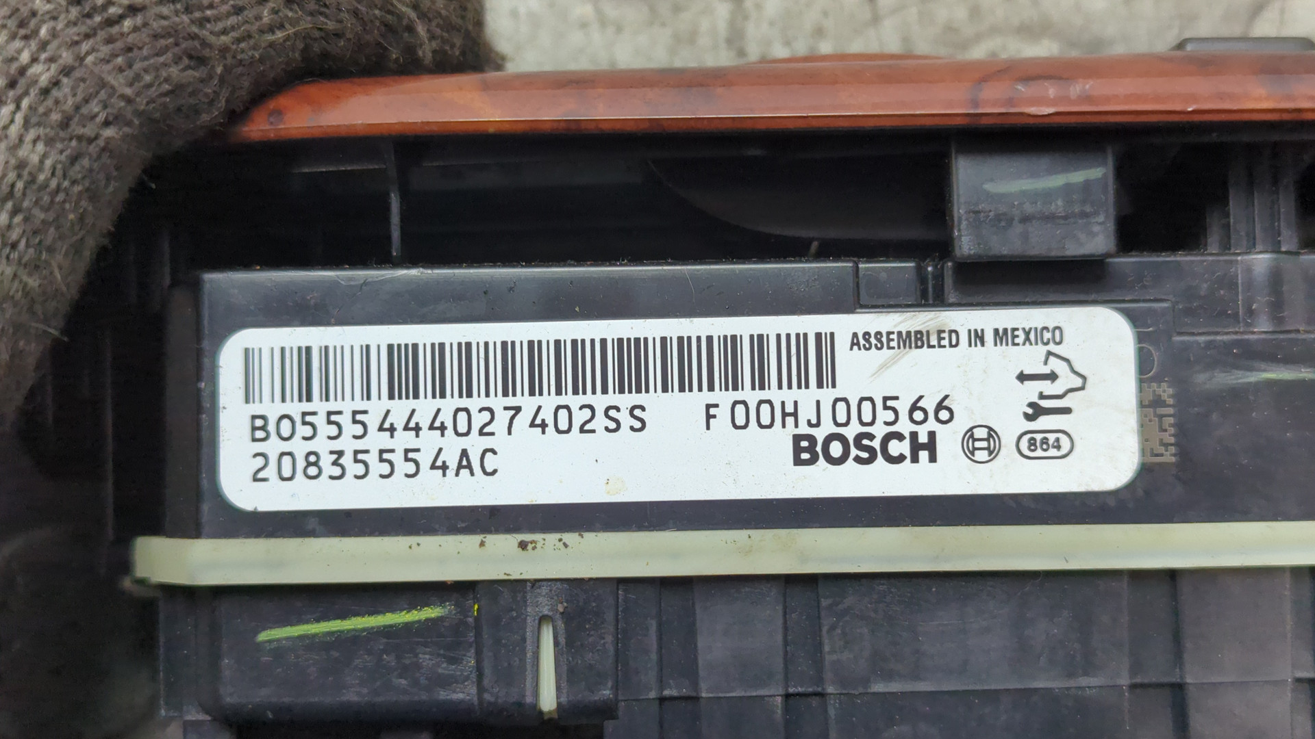 Кнопка стеклоподъемника