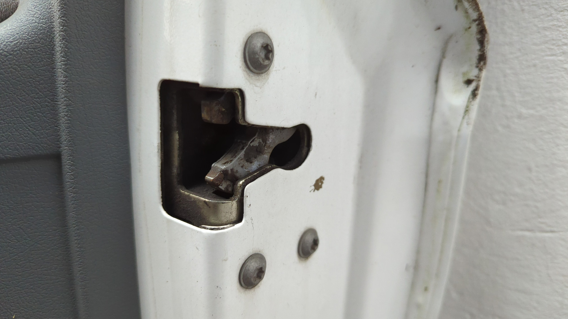 Дверь передняя правая