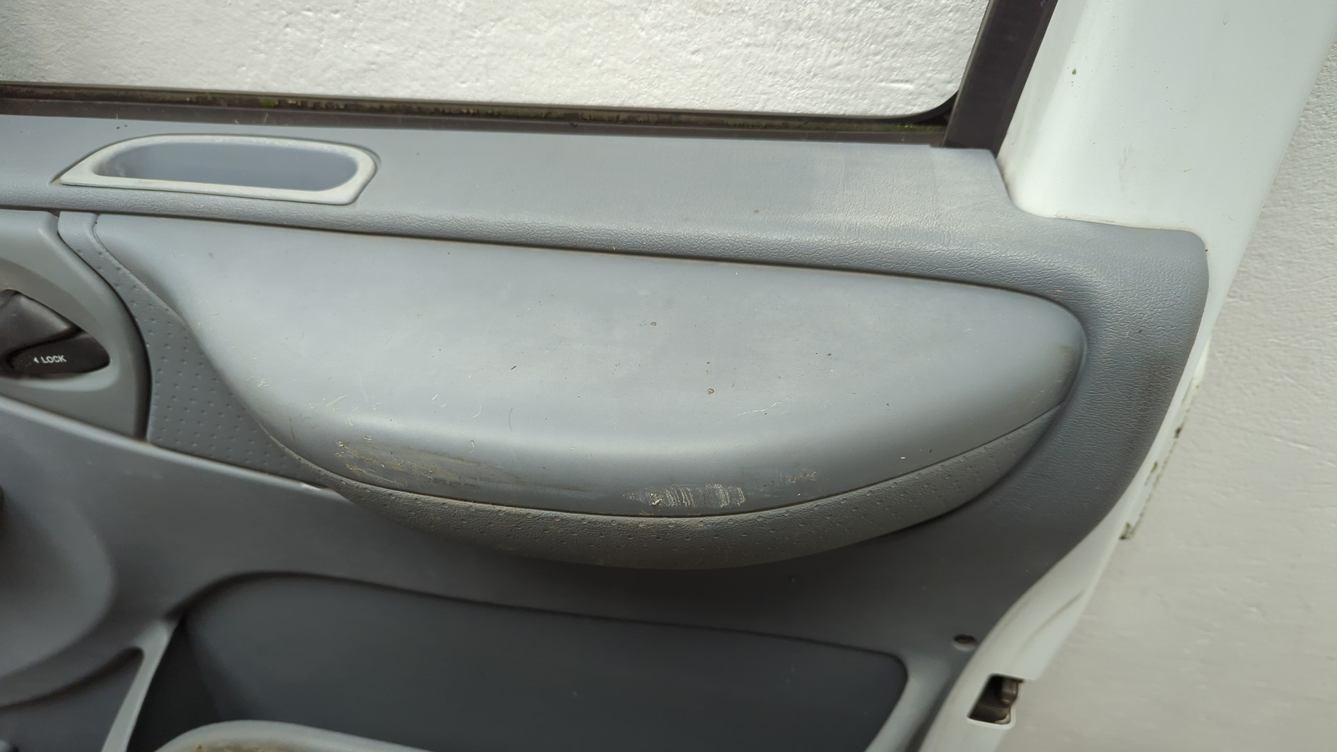 Дверь передняя правая