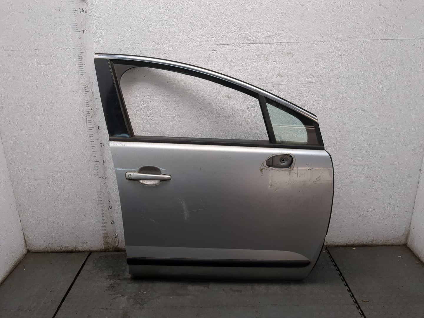 Дверь передняя правая