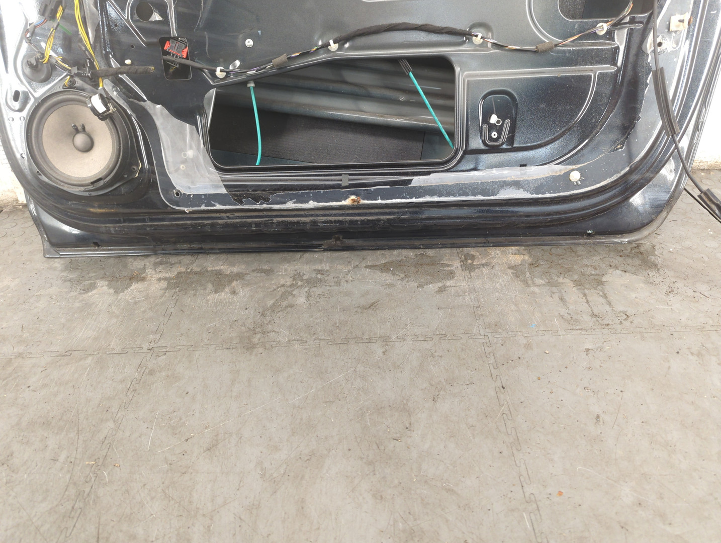 Дверь передняя правая