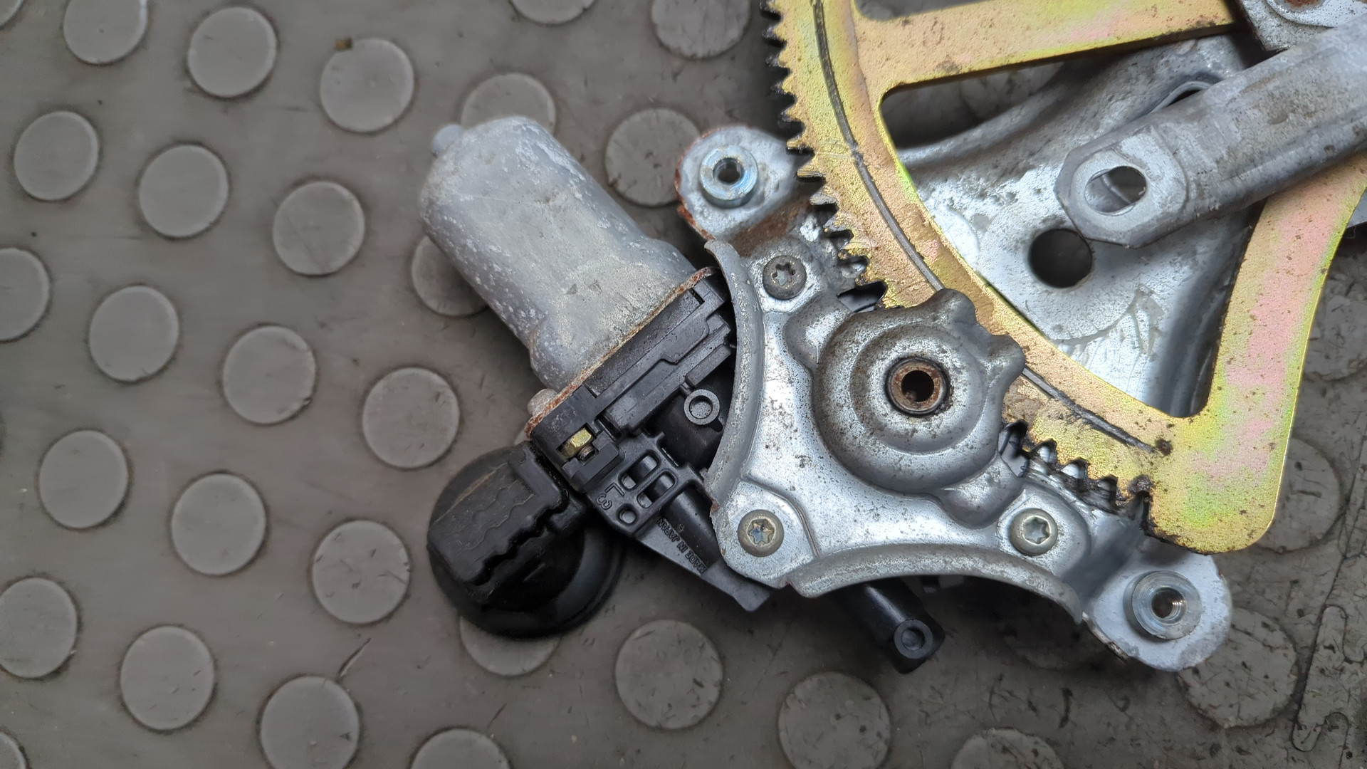 Стеклоподъемник электр. передний левый