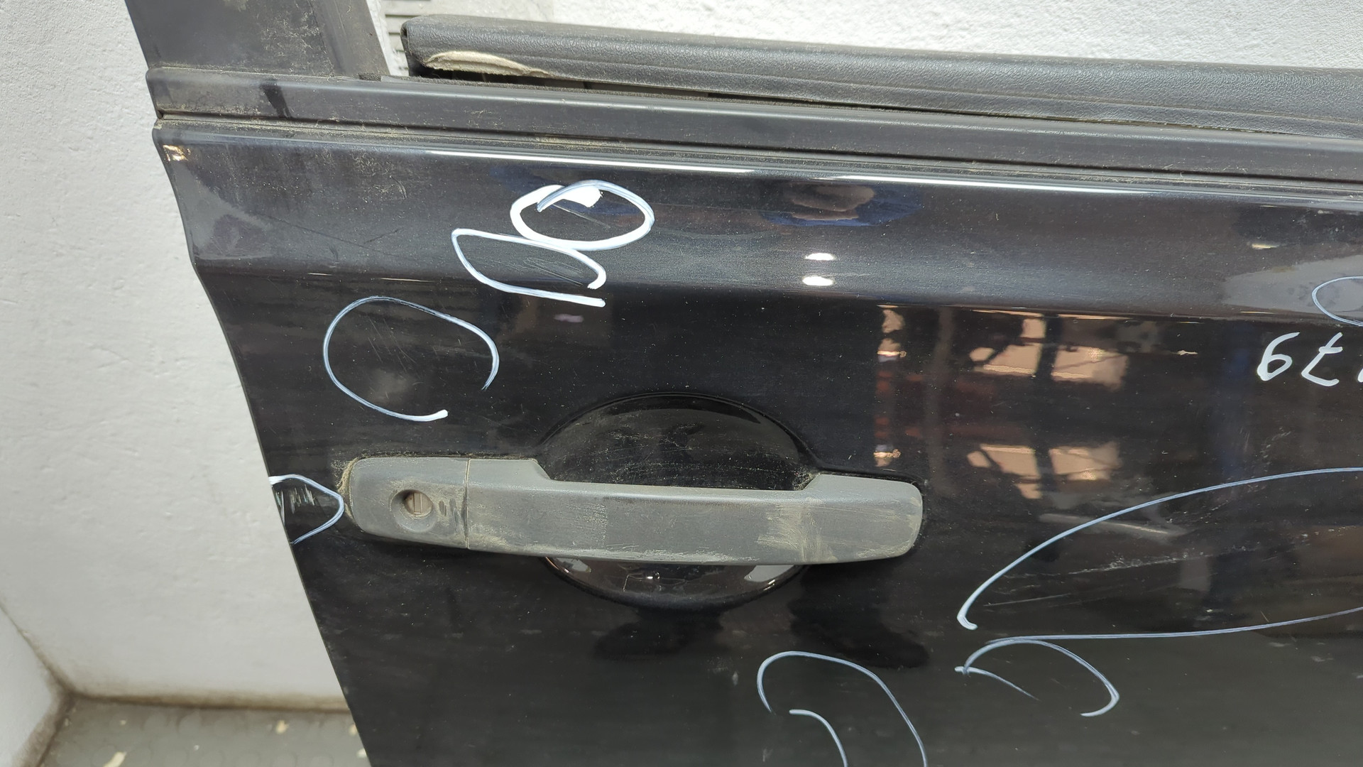 Дверь передняя правая