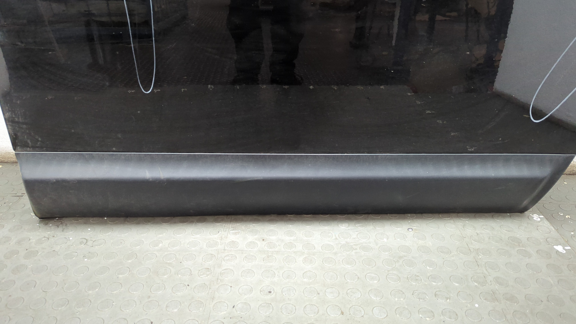 Дверь передняя правая