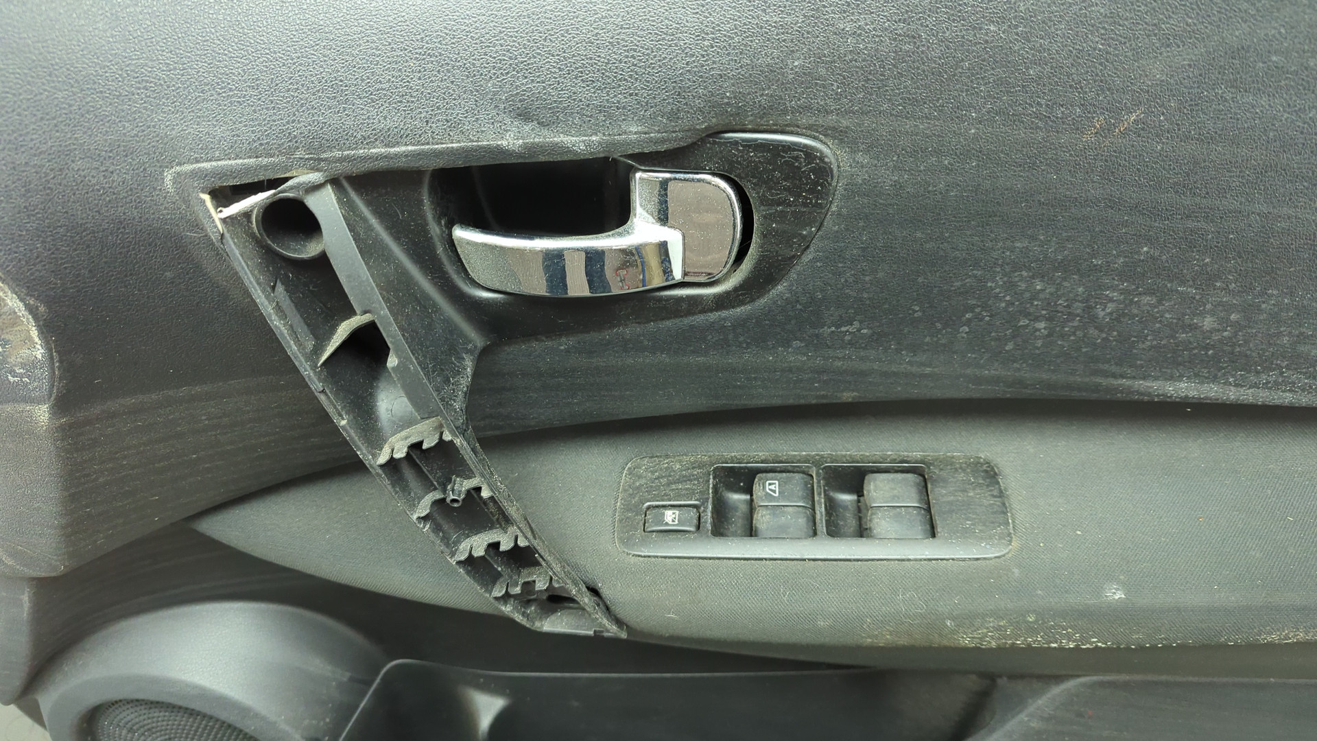 Дверь передняя правая