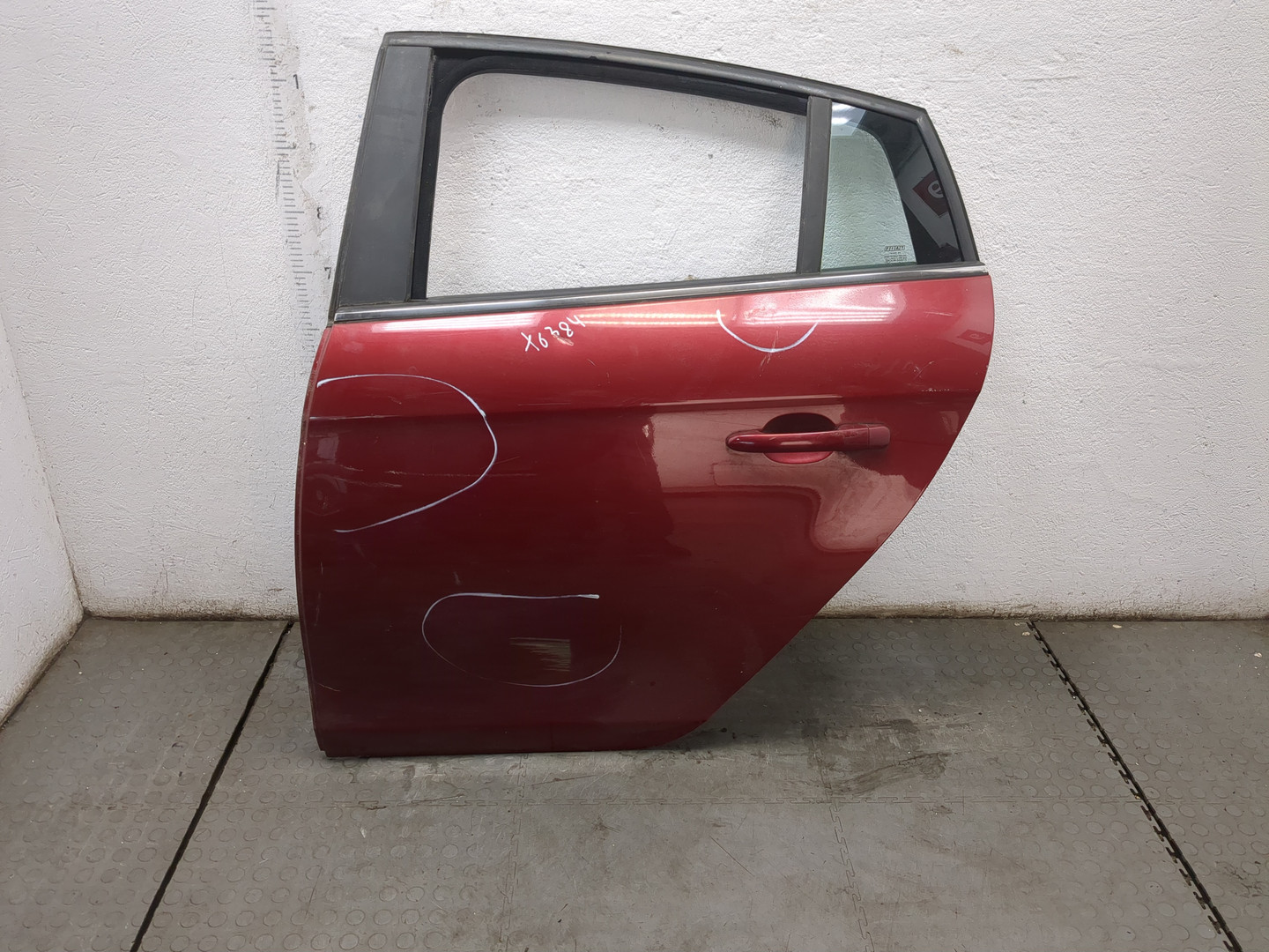 Дверь задняя левая