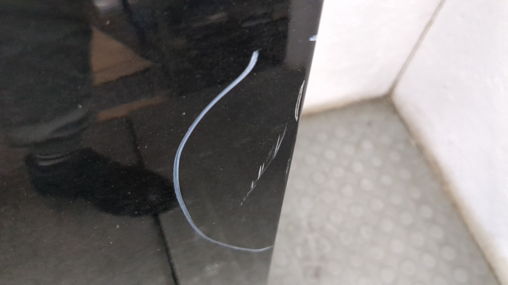 Дверь передняя левая