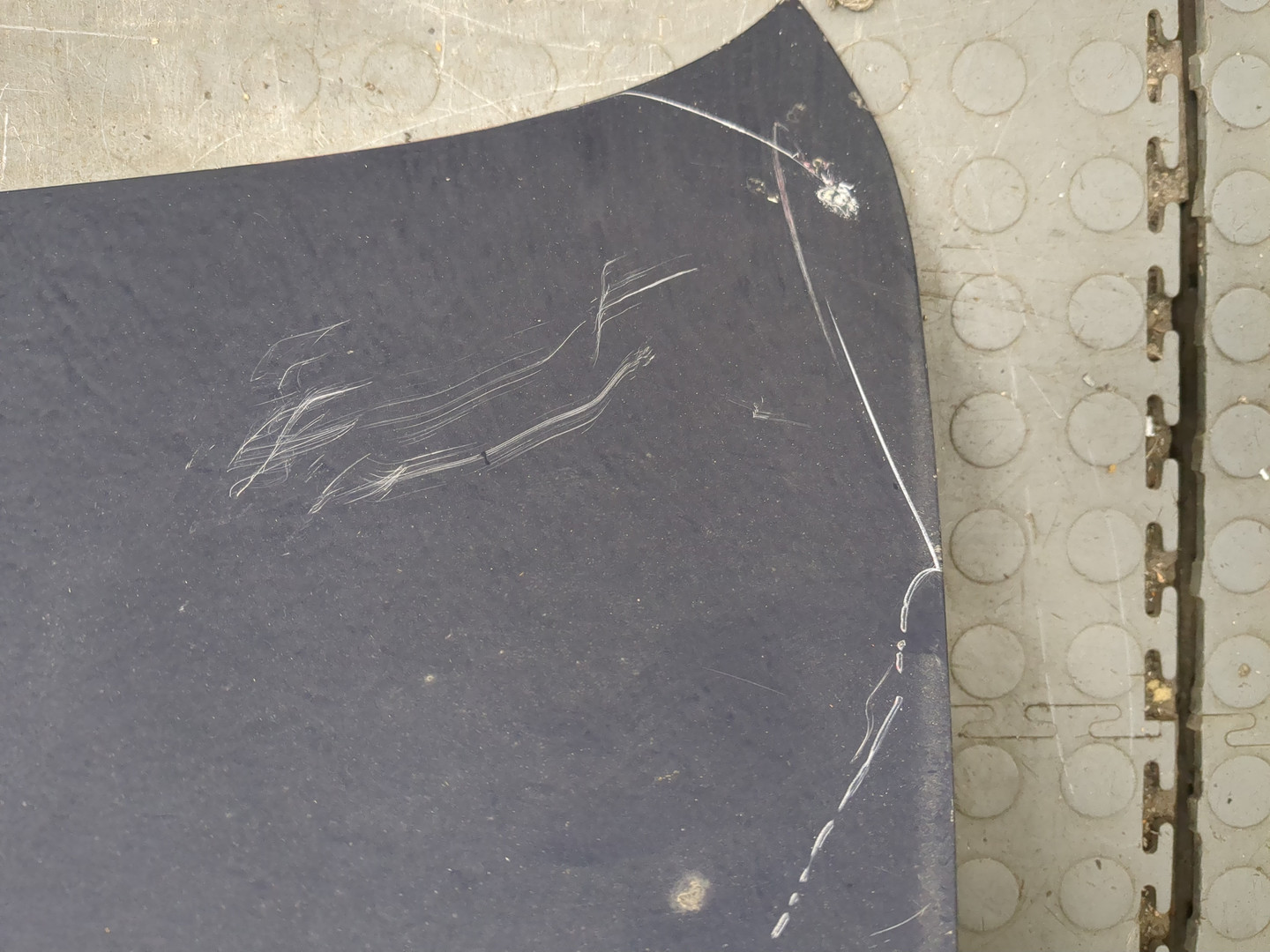 Дверь багажника