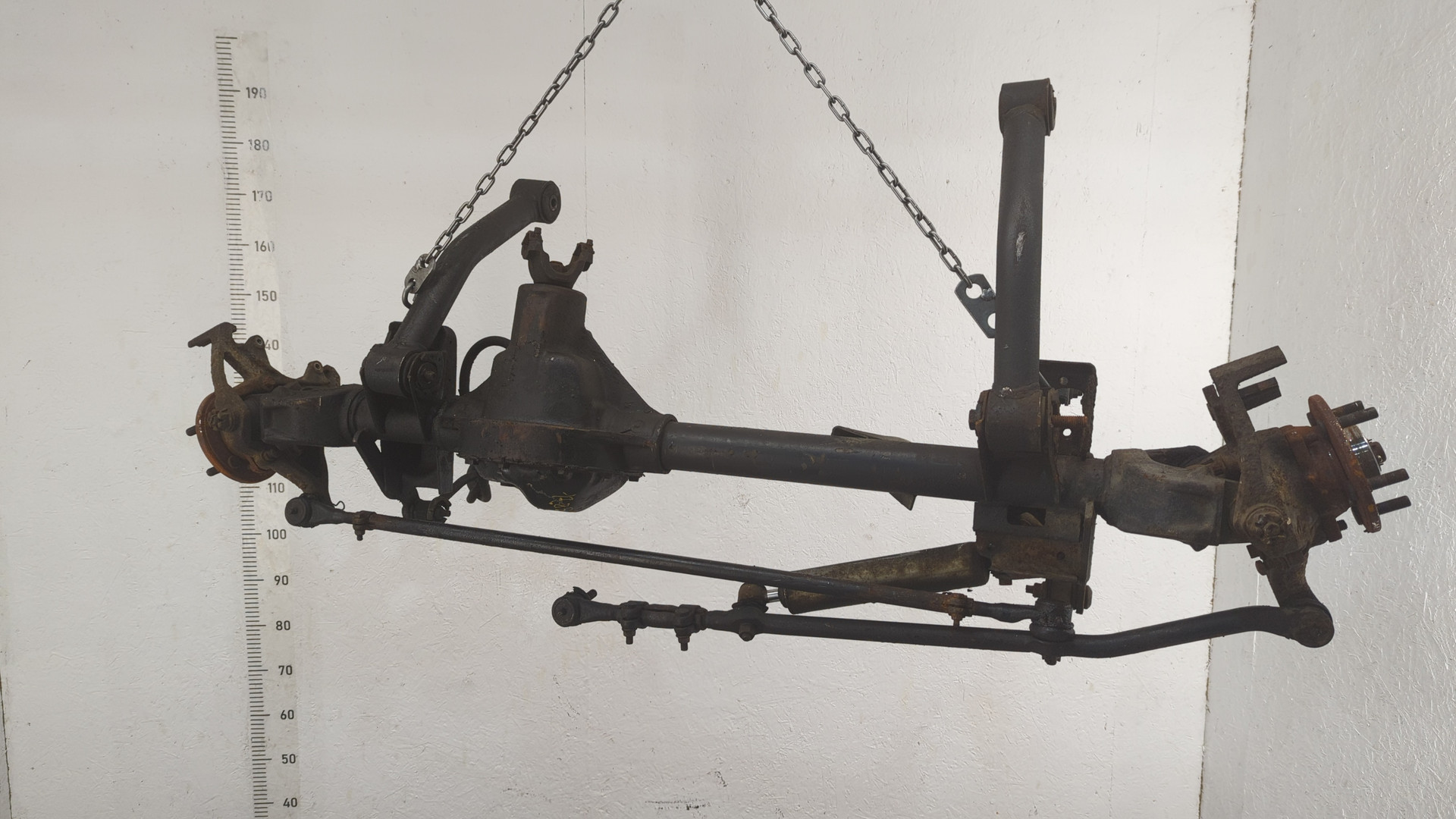 Мост передний