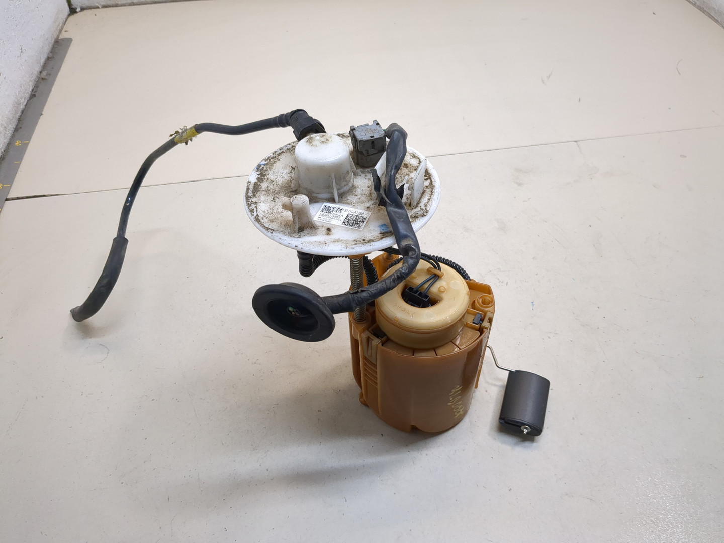 Насос топливный электрический