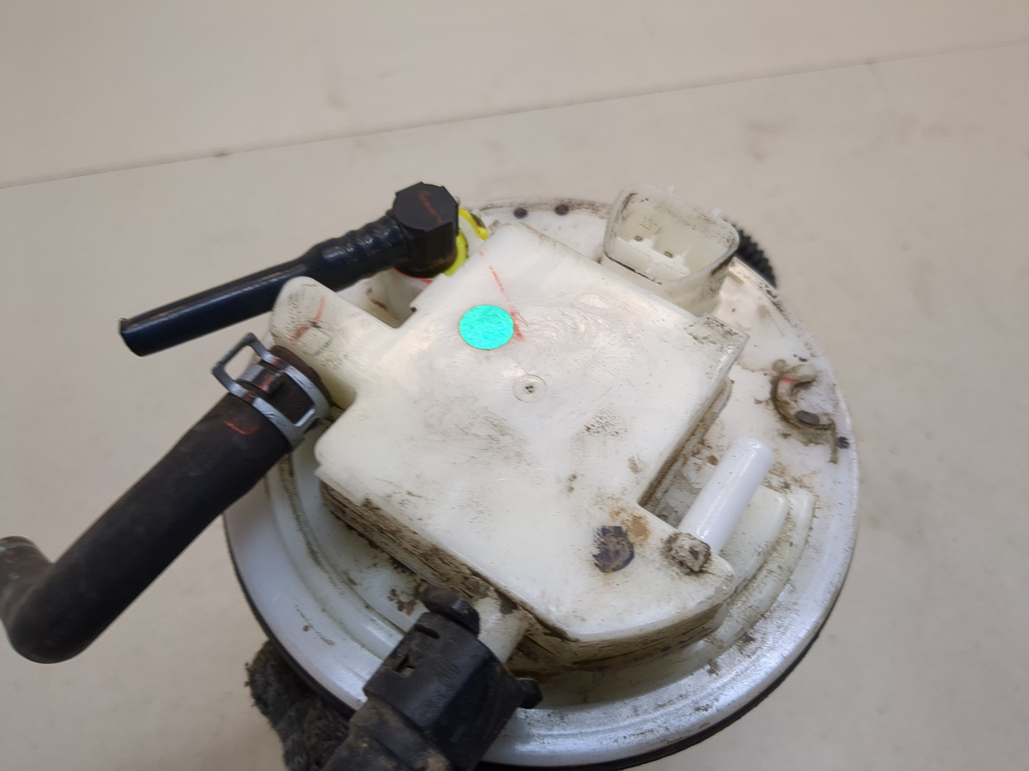 Насос топливный электрический