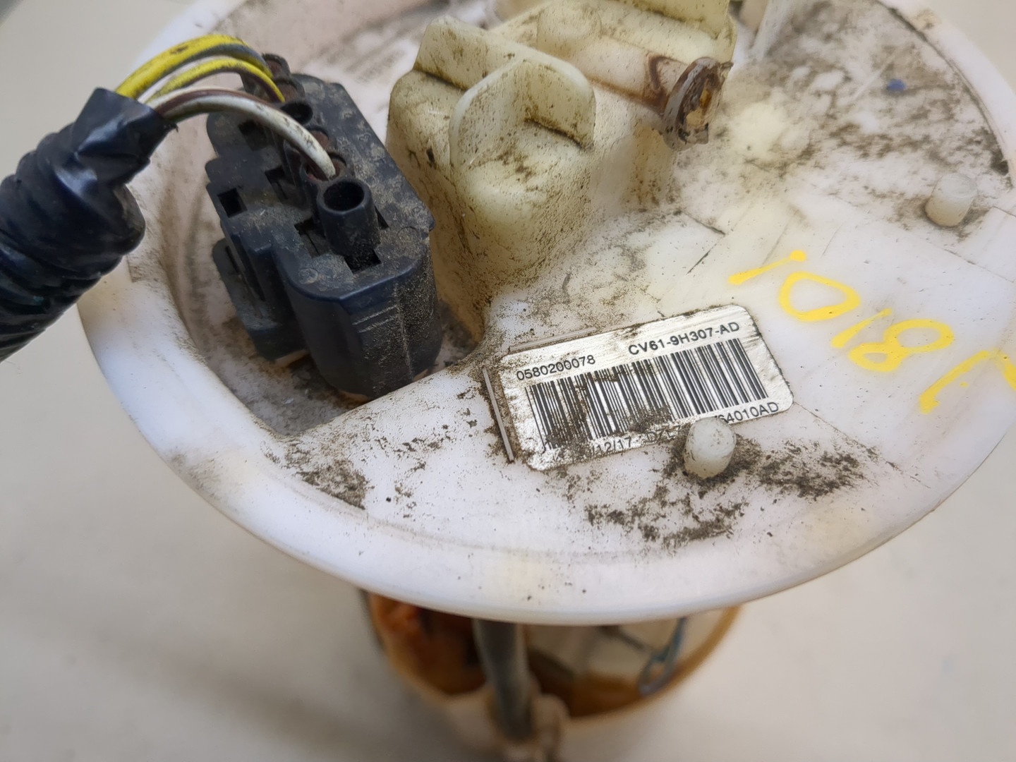 Насос топливный электрический