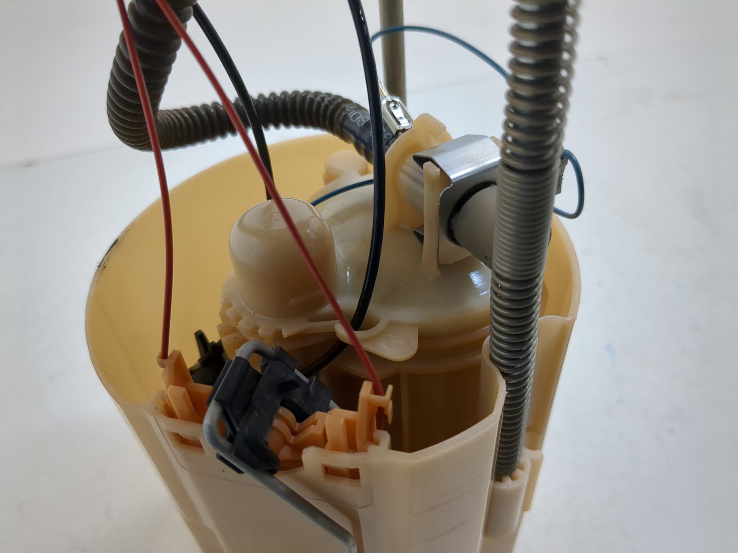 Насос топливный электрический