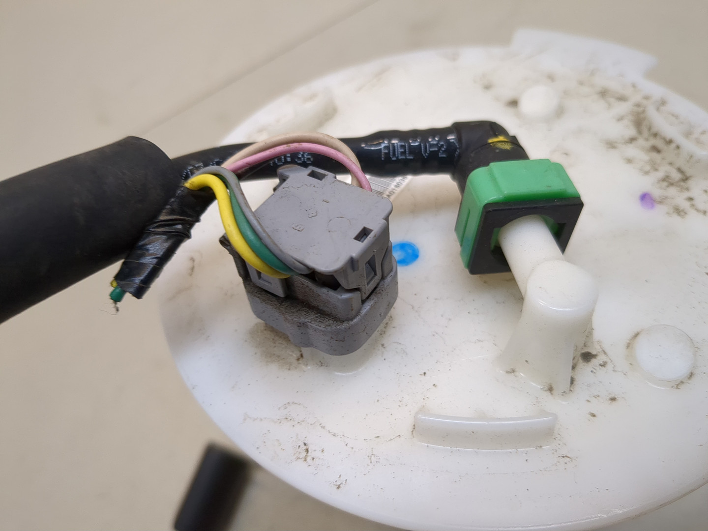 Насос топливный электрический