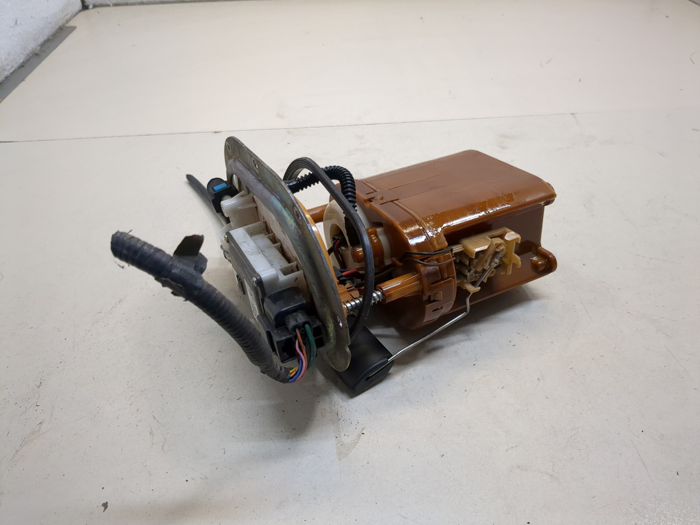 Насос топливный электрический