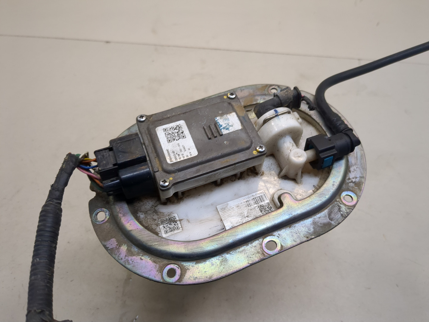 Насос топливный электрический