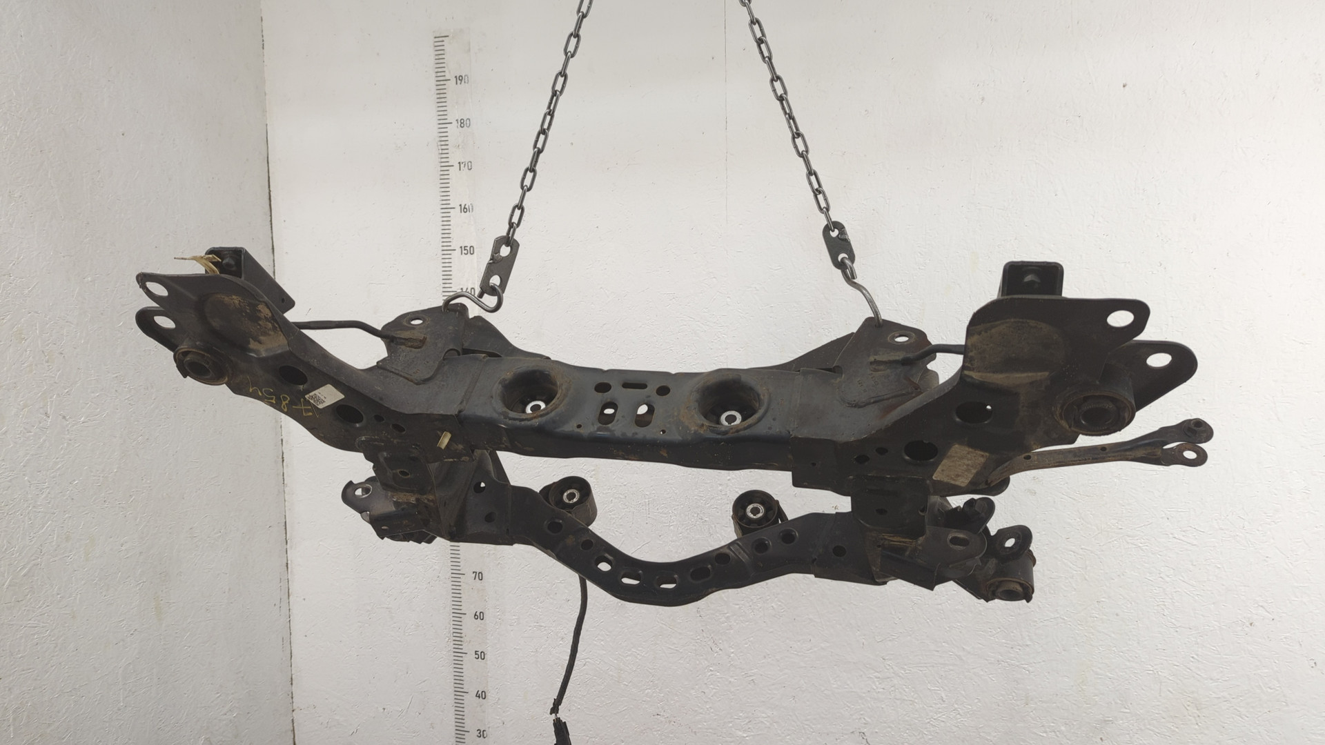 Балка задняя