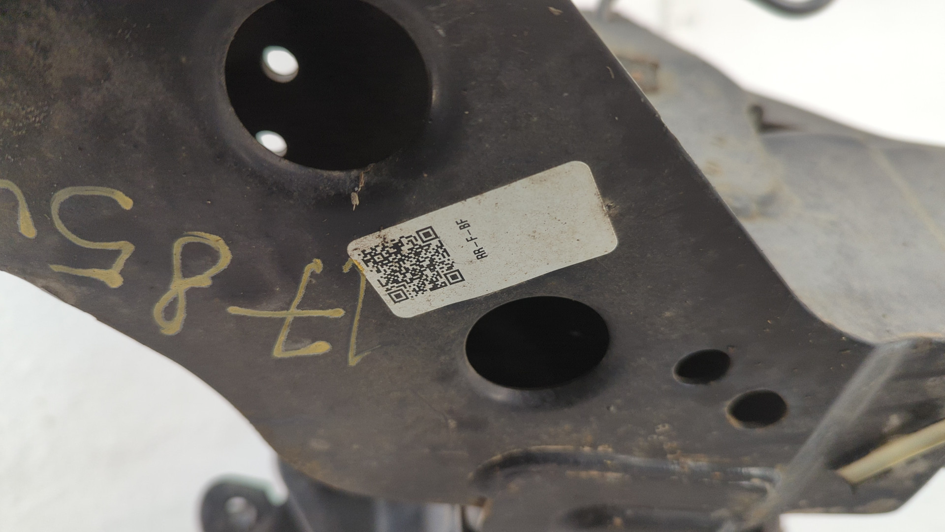 Балка задняя