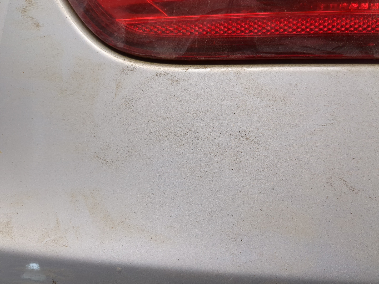 Дверь багажника