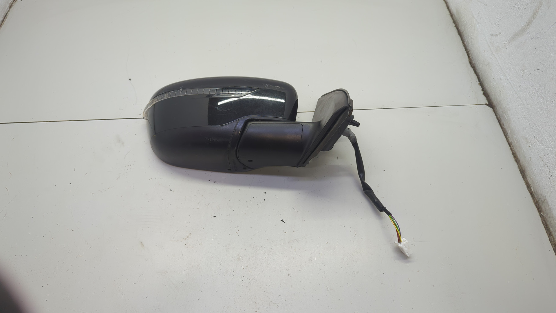 Зеркало правое электрическое