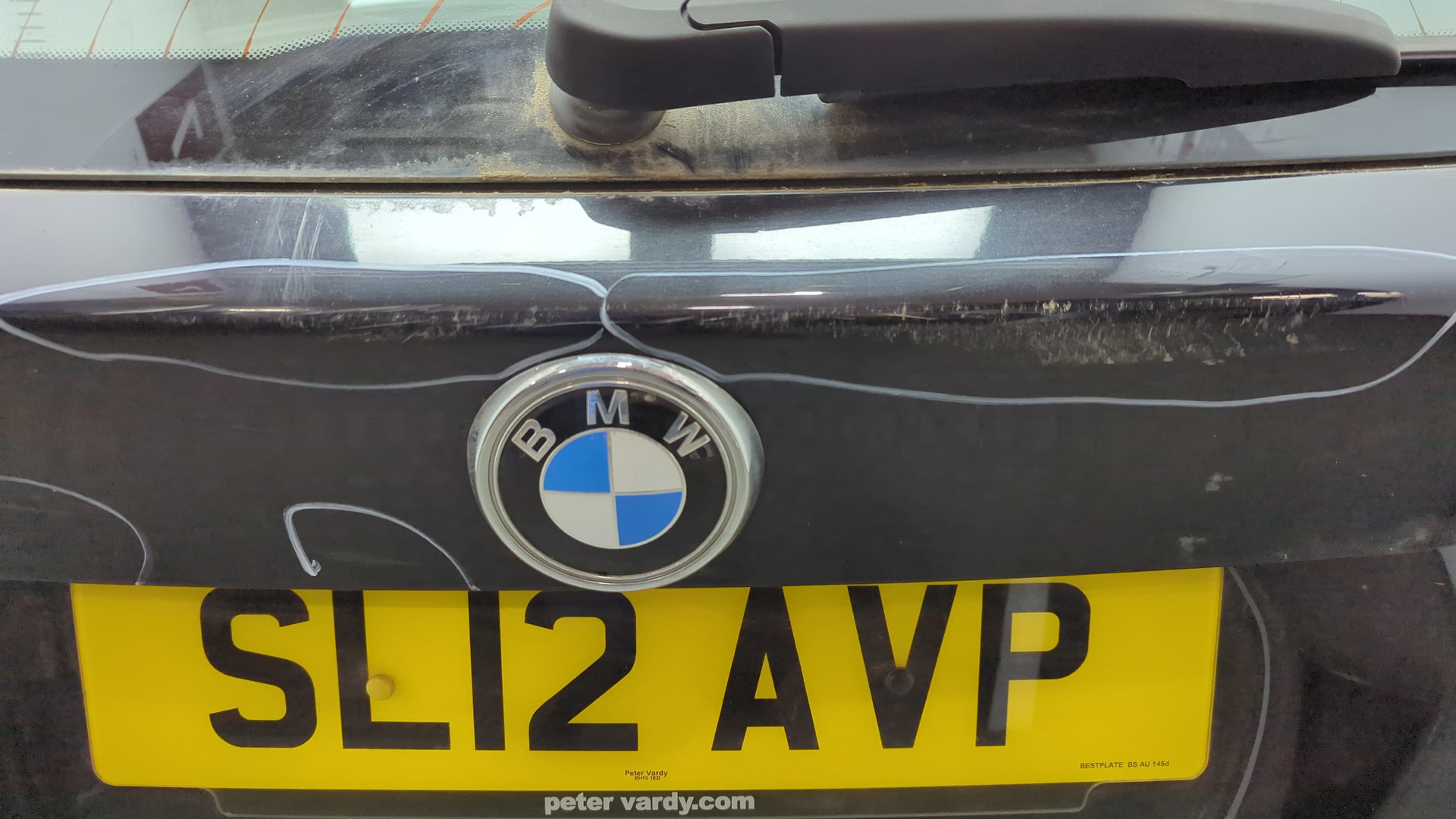 Дверь багажника