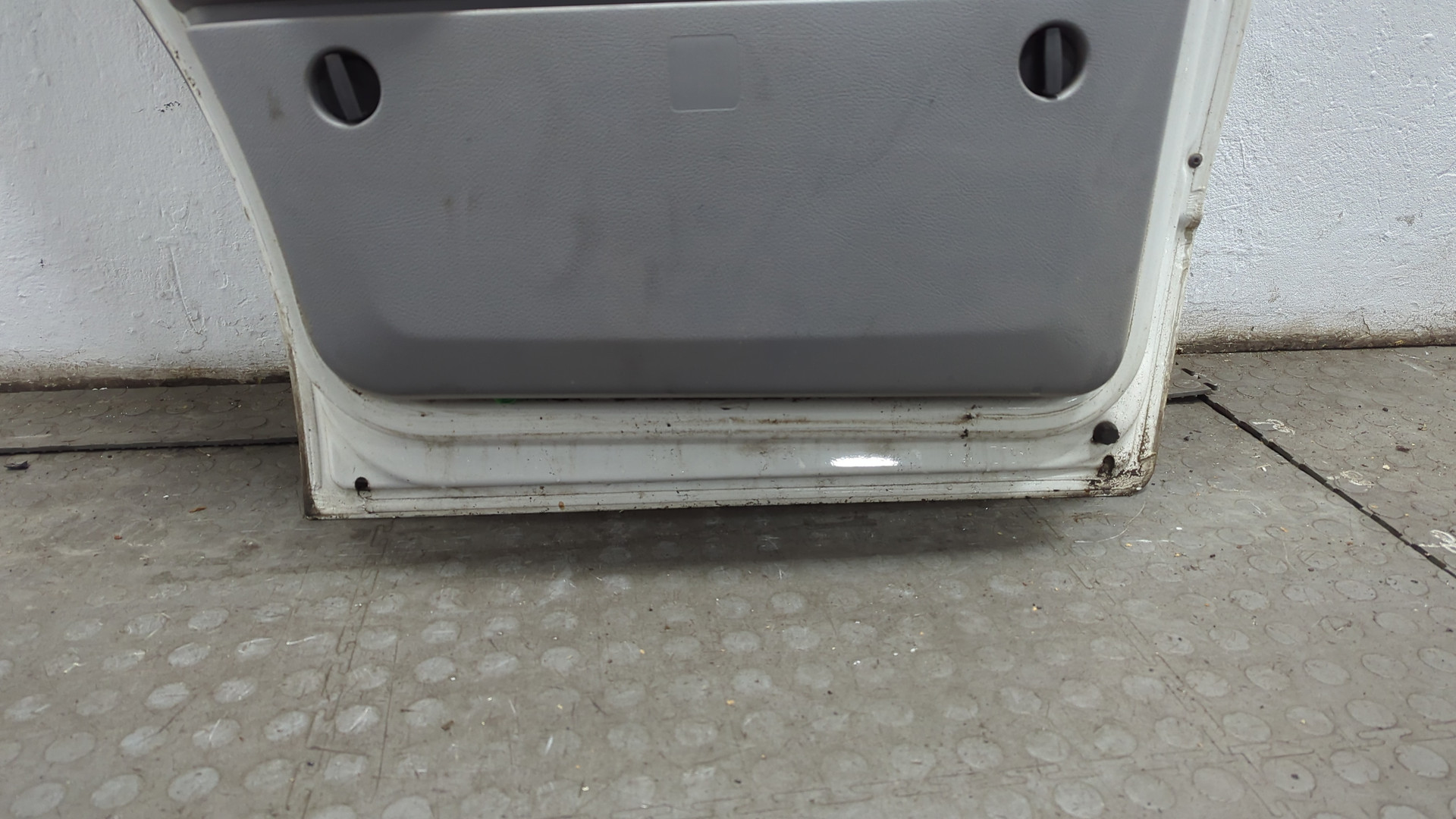 Дверь передняя правая