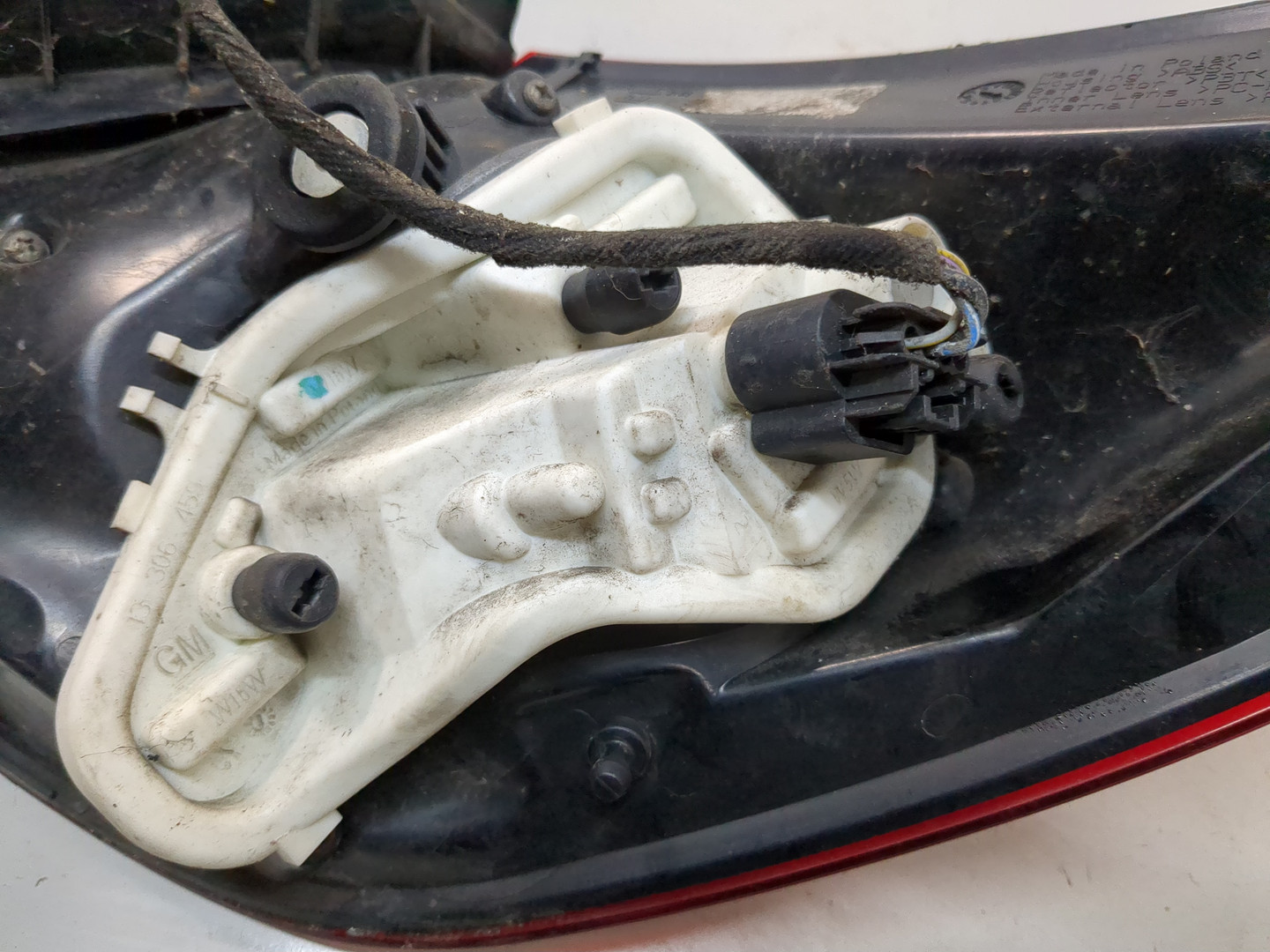 Фонарь задний левый