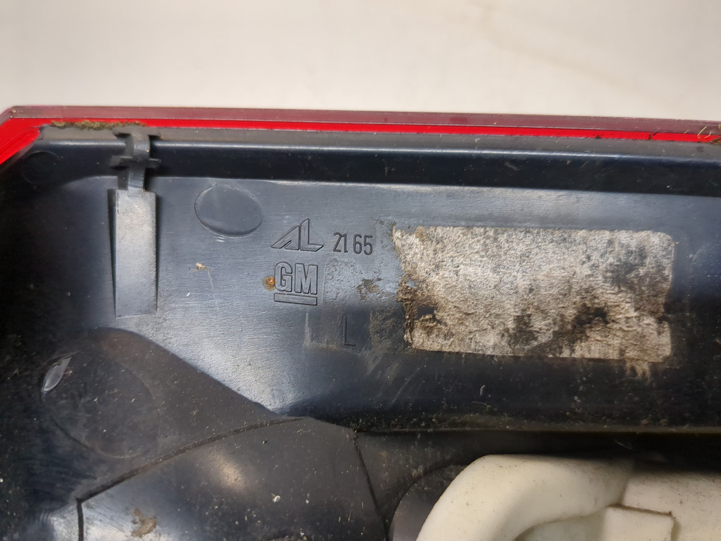 Фонарь задний левый