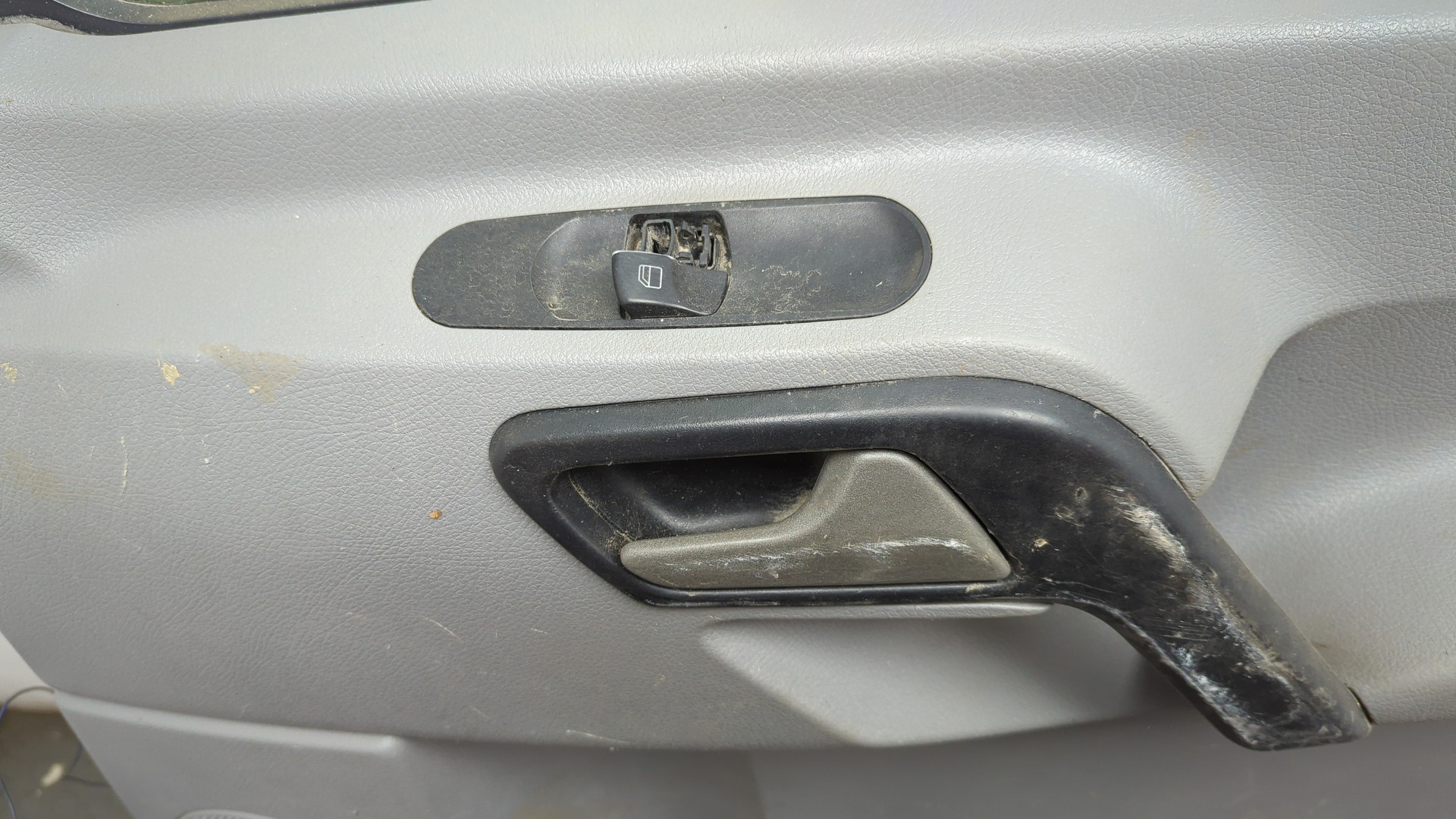 Дверь передняя правая