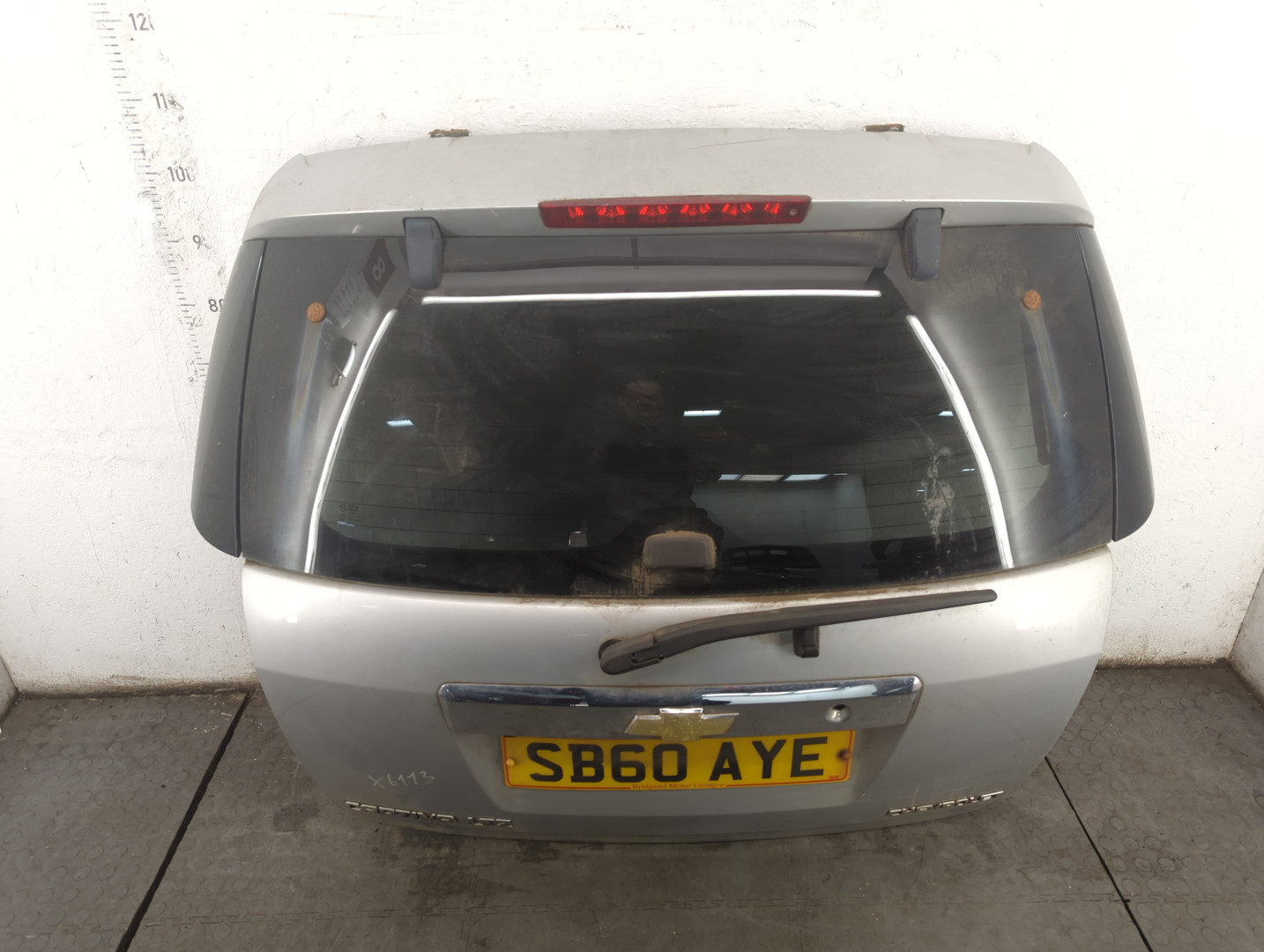 Дверь багажника