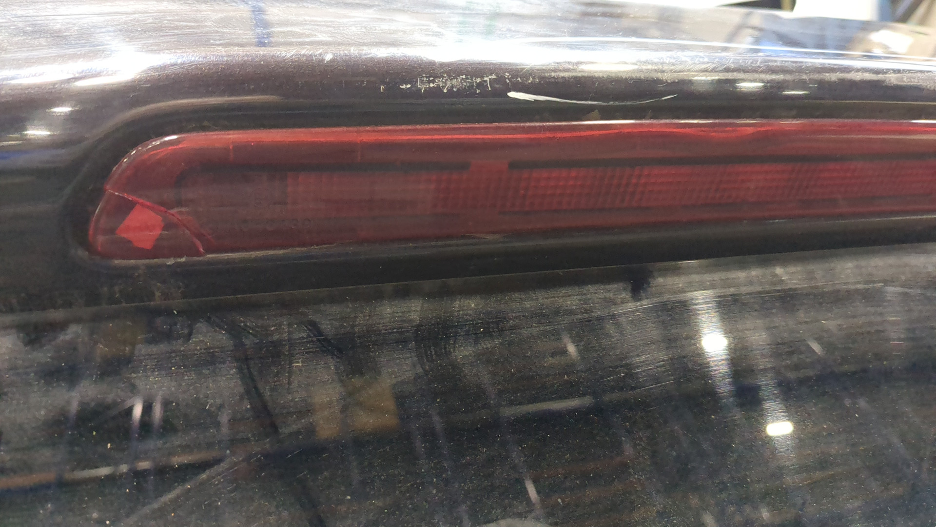 Дверь багажника