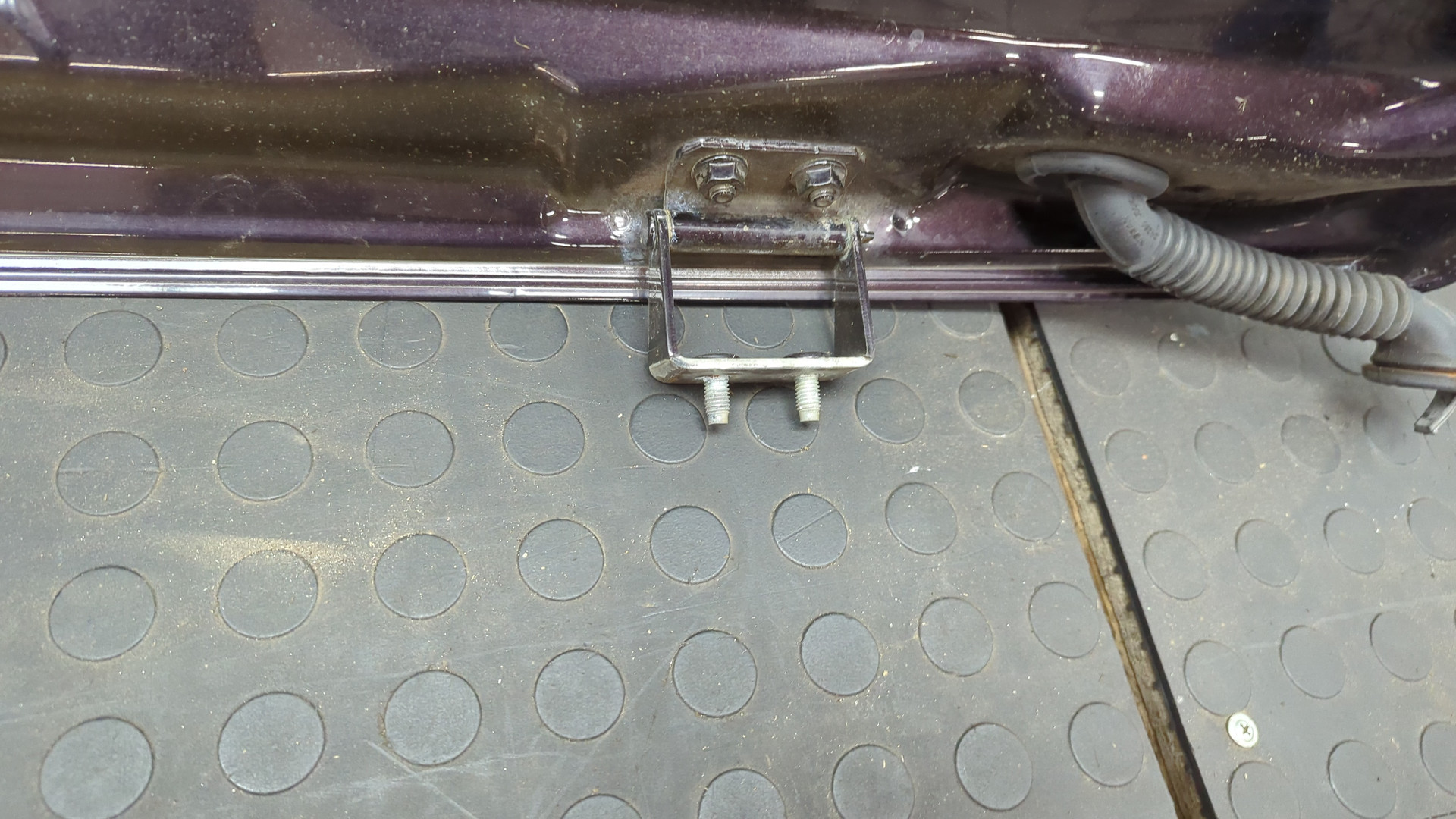 Дверь багажника