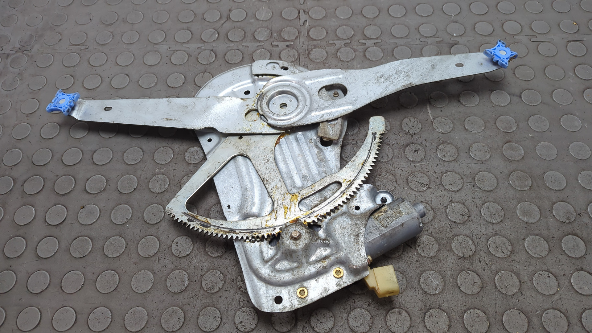 Стеклоподъемник электр. передний левый