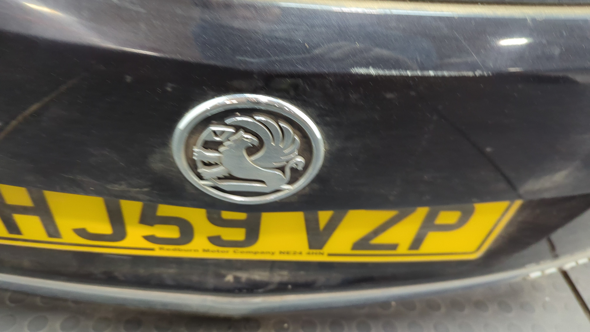 Дверь багажника